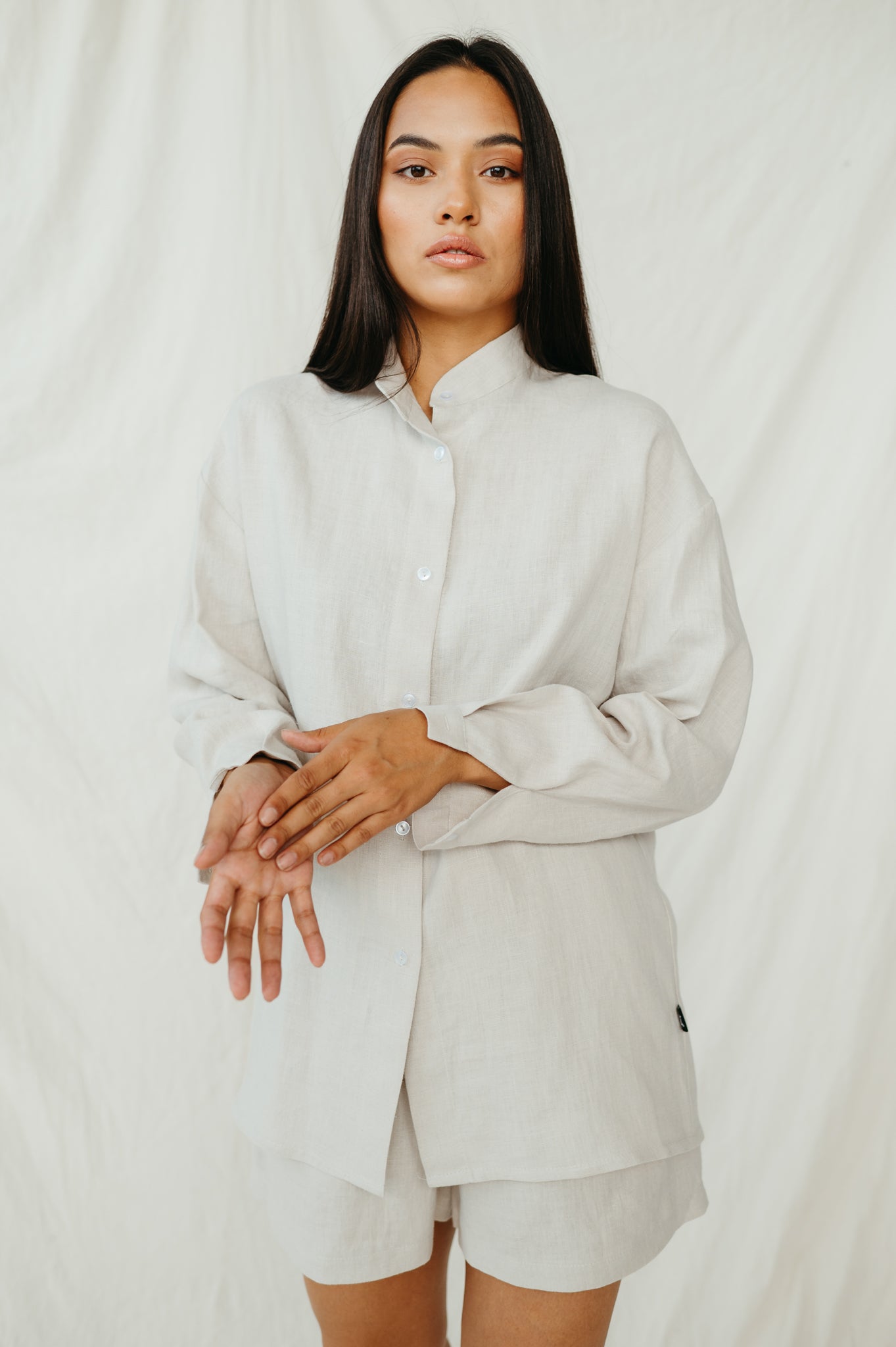 Beige color linen buttoned shirt SAMALA – Sofa Killer super warm